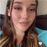 dictó clases en inglés para niños y adultos, también historia y lenguaje para niños